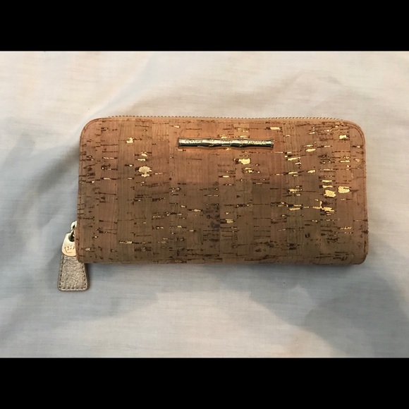 elaine Turner Handbags - Elaine Turner Continental cork gold long wallet